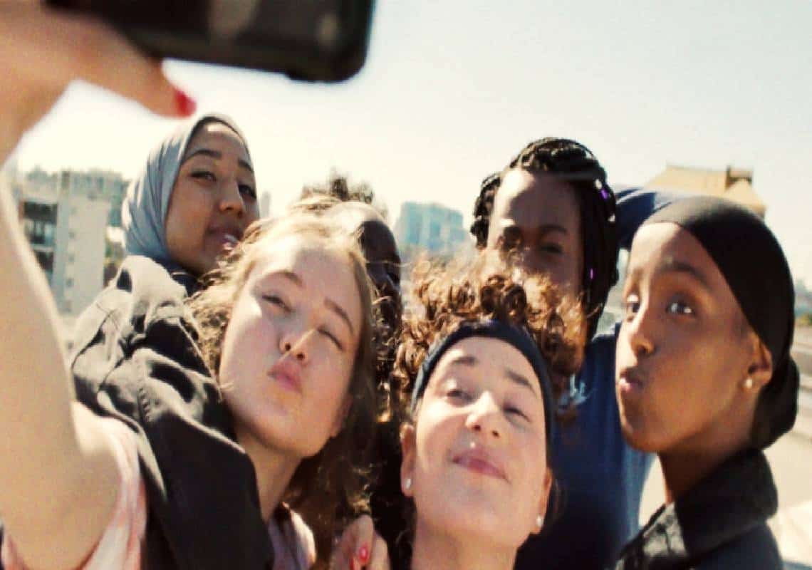 הסרט ״רוקס״ של הבמאית היהודיה שרה גברון הפך להיות אחד הסרטים המדוברים של התקופה 