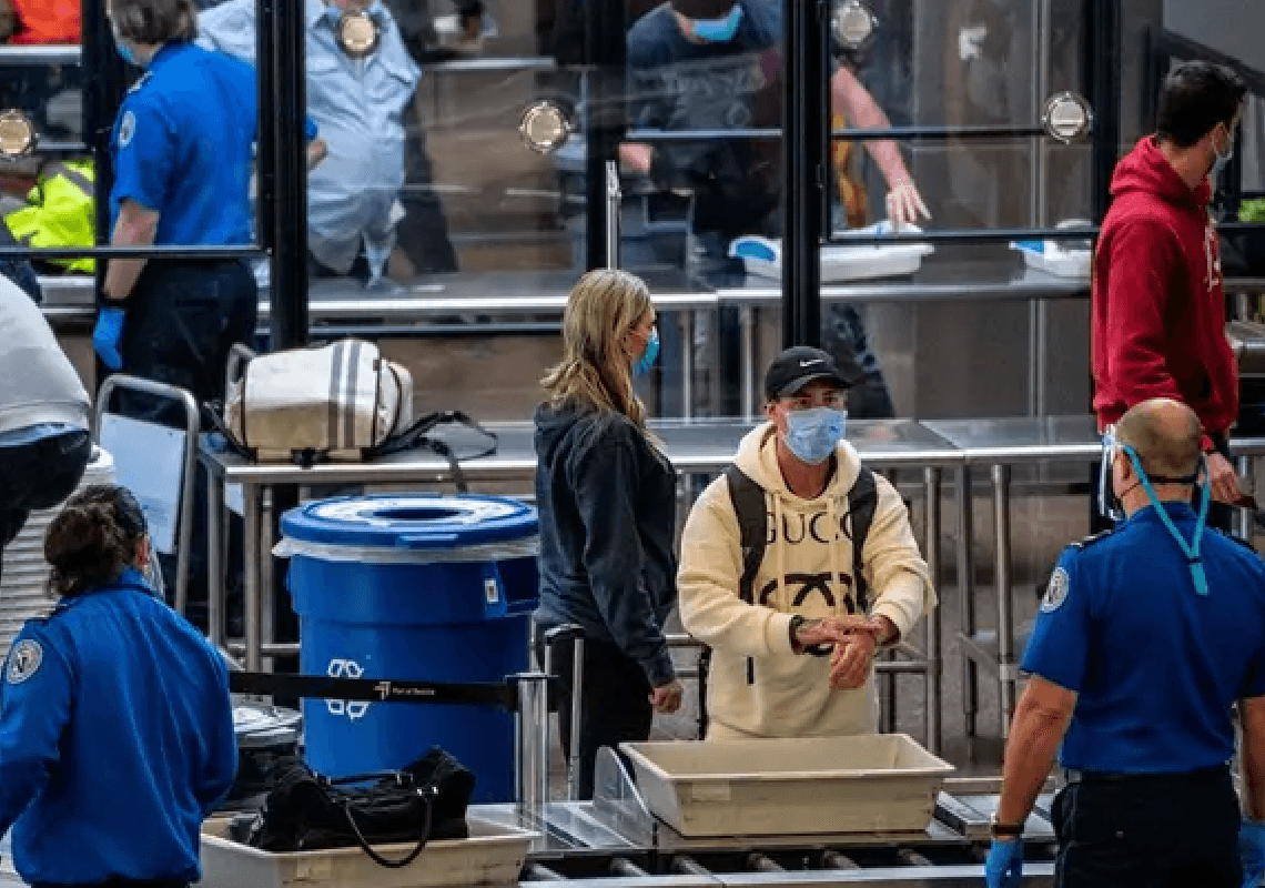 זה קרה שוב: אדם ללא כרטיס הצליח להתגנב לטיסת דלתא איירליינס 