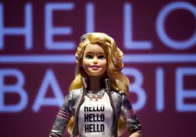 ברבי עם בינה מלאכותית: מאטל ו-OpenAI משיקות עידן חדש של משחקים