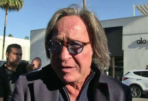 סכנה לסביבה: השכנים של מוחמד חדיד, אבא של ג'יג'י ובלה, תובעים אותו על שהוא מסכן את שלומם