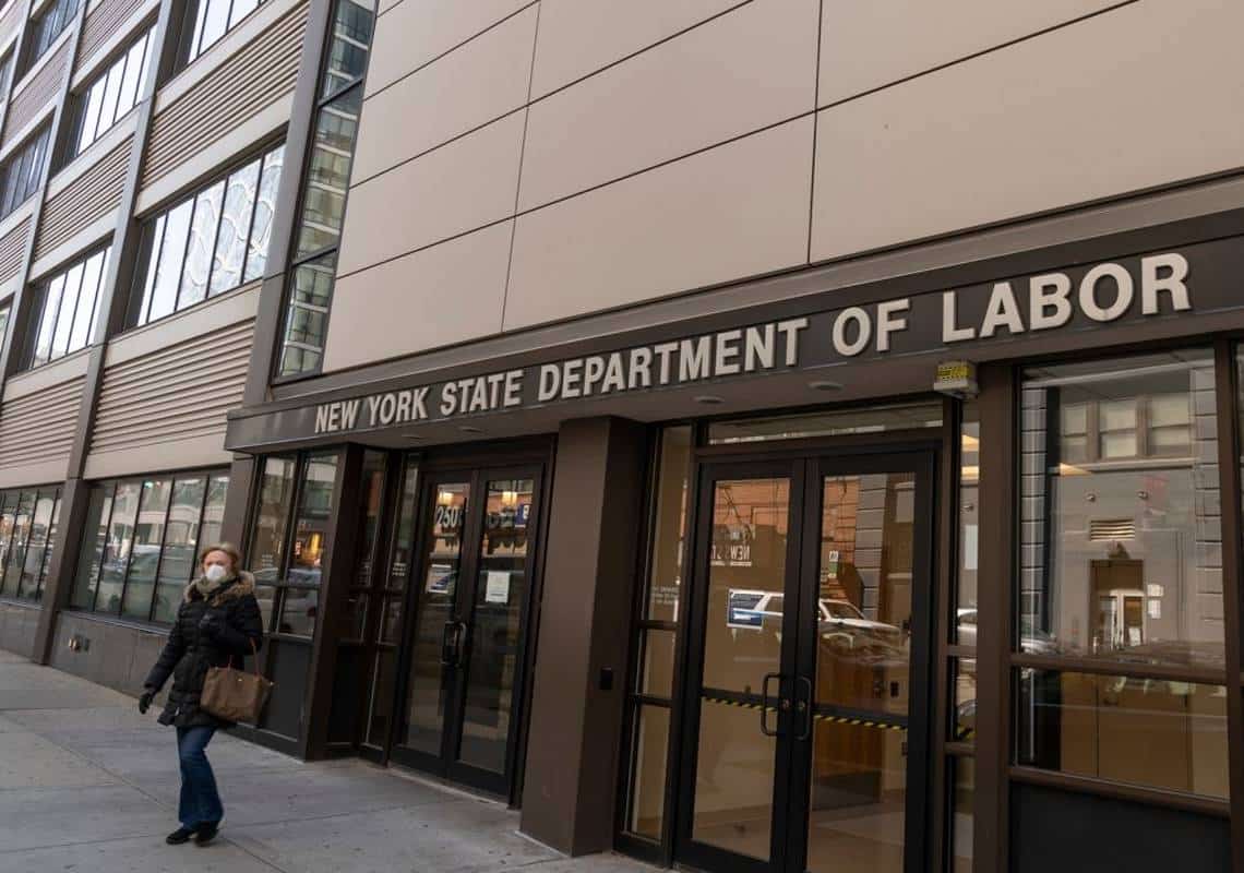 תושב ניו יורק גנב מאות זהויות והשיג במרמה 1.4 מיליון דולר מלשכת האבטלה