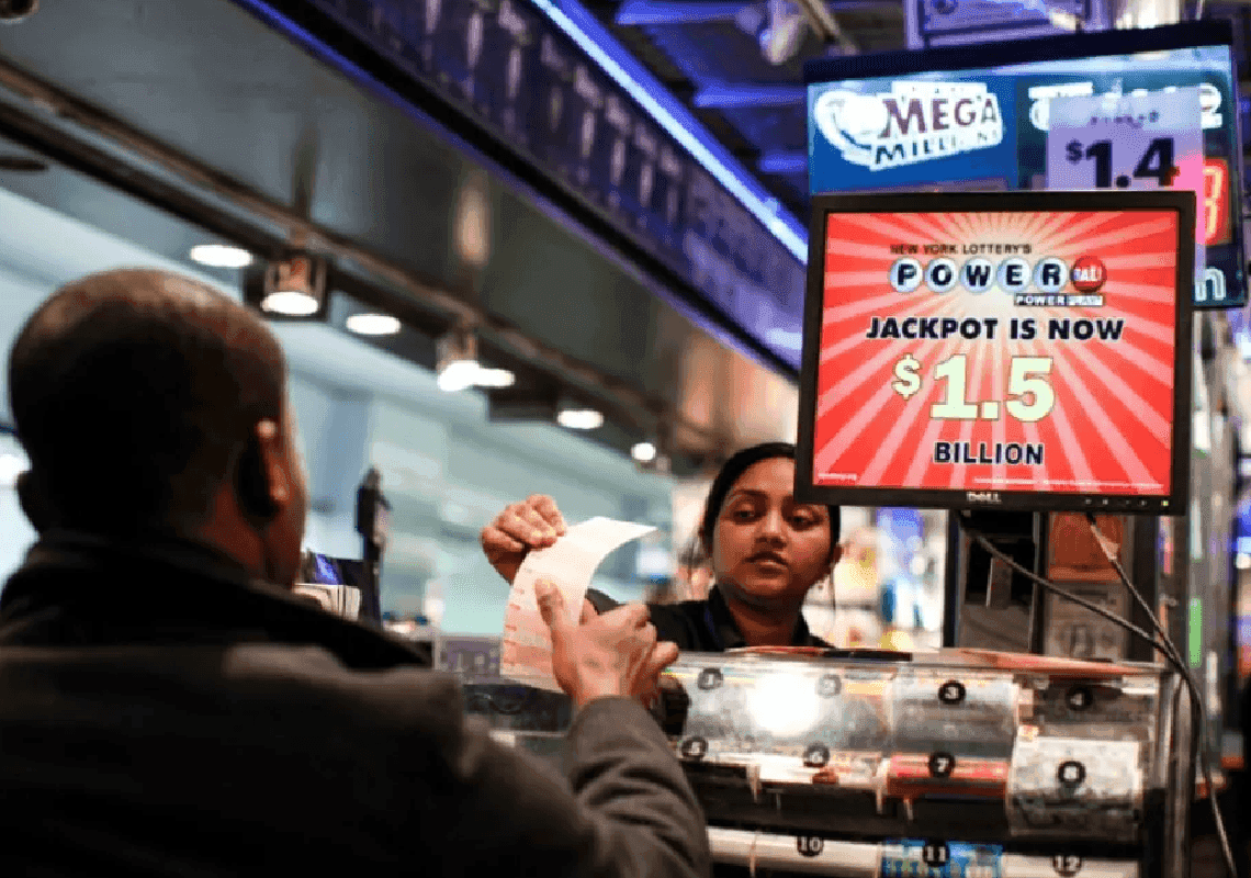 1.5 מיליארד דולר בפאוורבול: אנשים חוצים את הגבולות כדי לרכוש כרטיסים