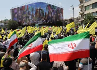 האיראנים יוצאים נגד ישראל ונתניהו אבל השקט באיראן מגלה סדק במשטר