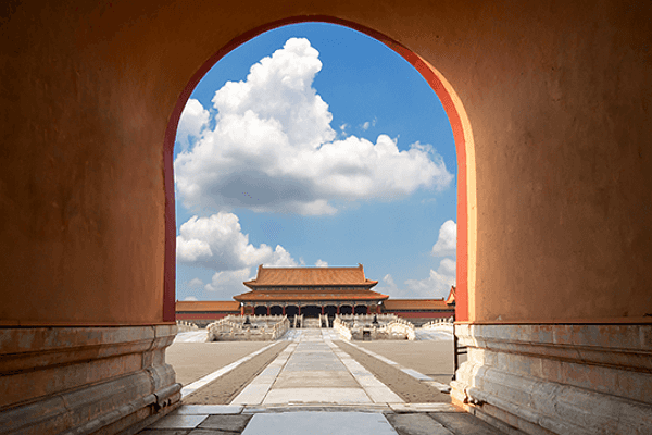 עכשיו זה מותר: התערוכה הראשונה, שמציגה סיפורים לא ידועים על קיסרי העיר האסורה, מגיעה לבוסטון