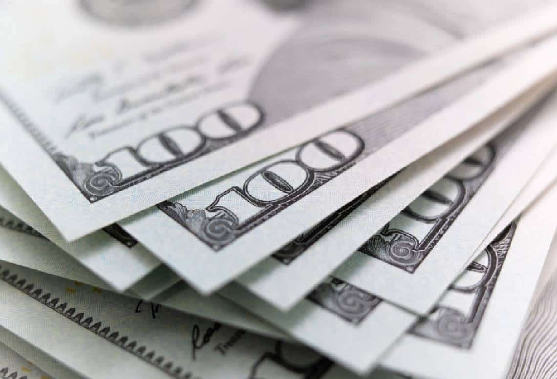 הצ'קים יגיעו לחשבונות הבנק של תושבי קליפורניה ביום שישי: הנה מי שיקבל את התשלום 'נגד האינפלציה' לפני כולם