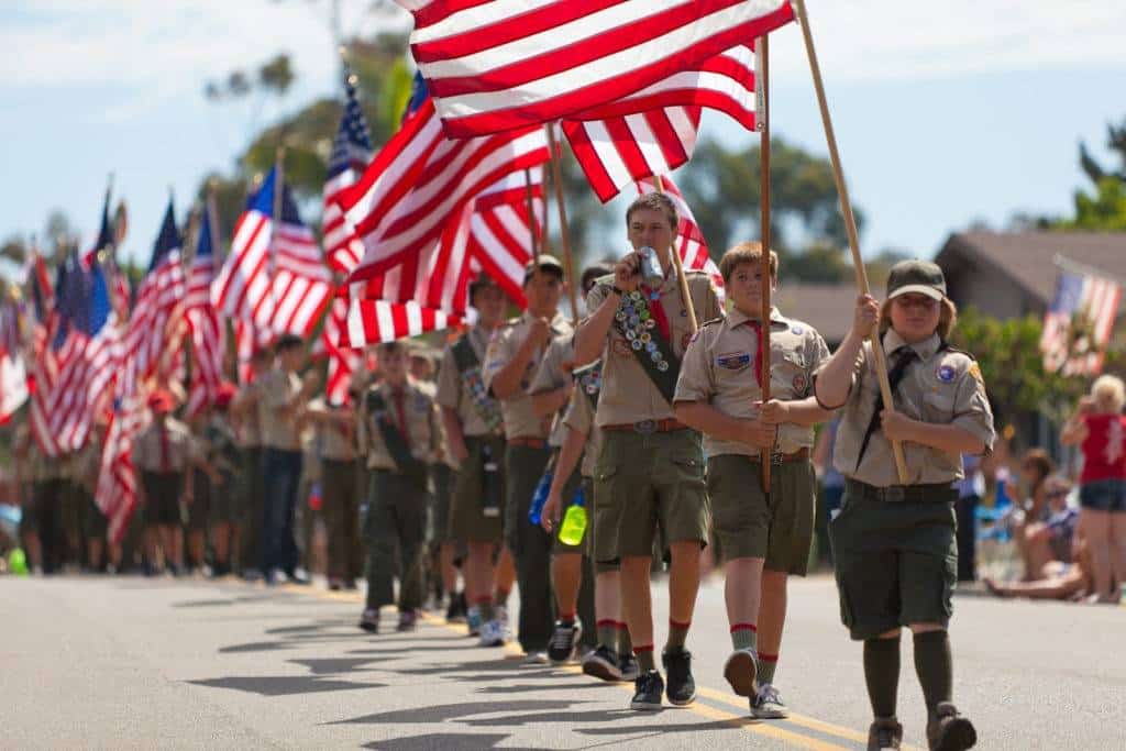 הסכם היסטורי: תנועת הצופים האמריקנית תשלם 850 מיליון דולר ל-60 אלף גברים שנפגעו מינית בשורותיה בתור ילדים