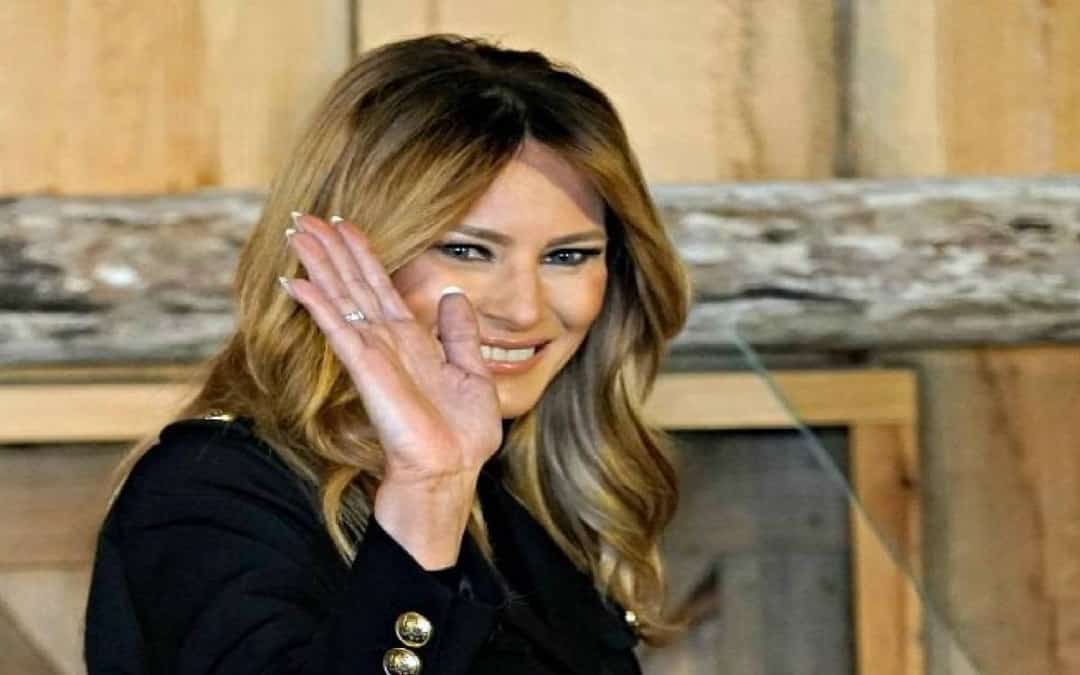 חוזרת לעבודה: מלניה טראמפ פותחת לשכה חדשה בפלורידה