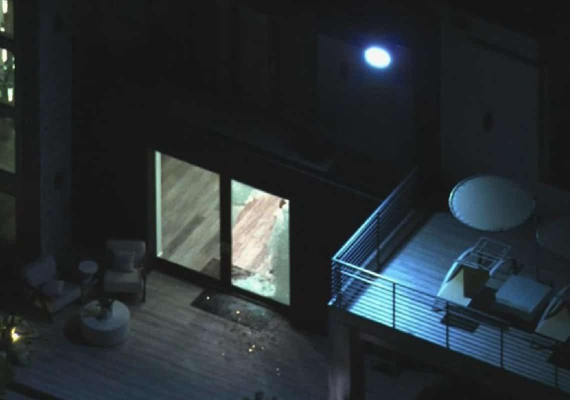 טרזנה: בעל בית הבריח פורצים בעזרת רובה שוטגאן