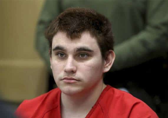 פלורידה: מבצע הטבח בבית הספר תקף סוהר