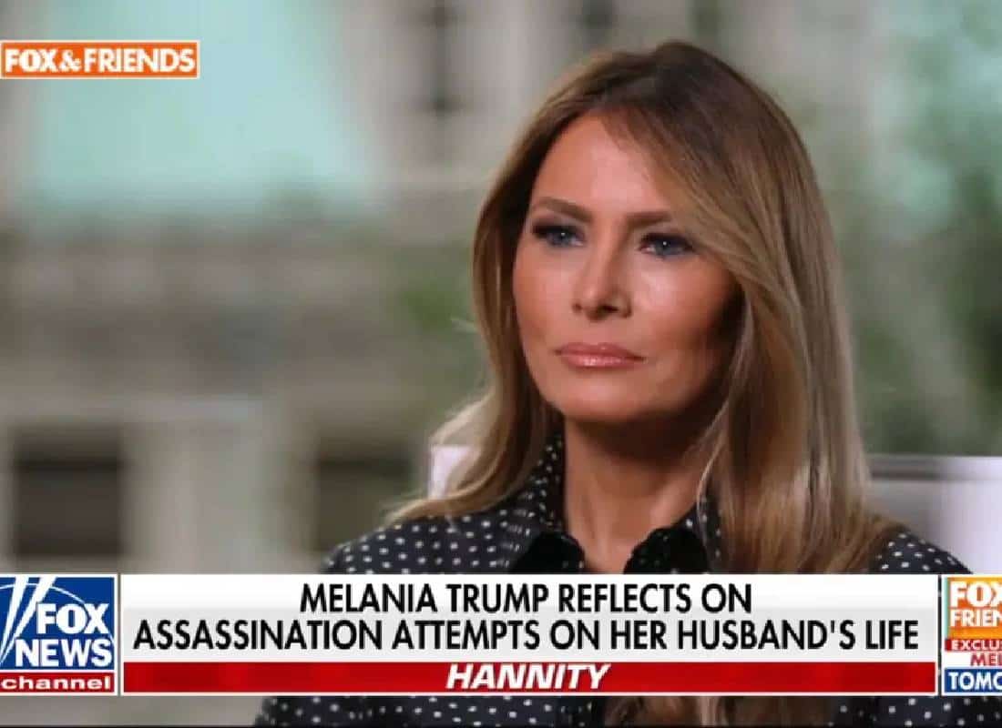 מלניה טראמפ מכנה את השרדותו של בעלה משני ניסיונות הרצח כ"נס" וזועמת על פשיטת  ה-FBI על ביתה