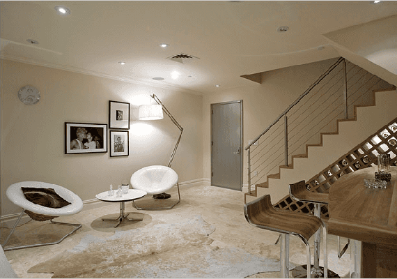 בחיפוש אחר דיור בר-השגה, הקונים בניו יורק יורדים למחתרת