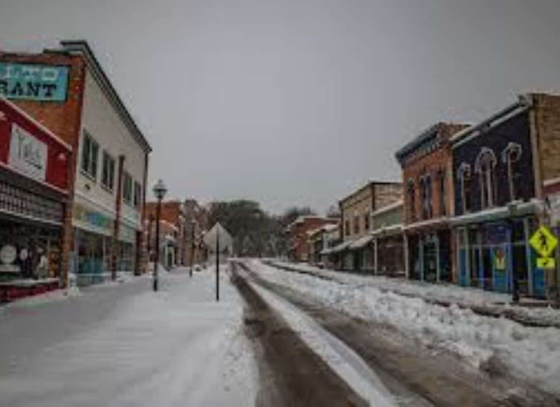 שלג בלאס וגאס: שיא של 30 שנה משתק את העיר המדברית