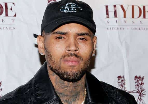 אלמונית טוענת כי היא נאנסה כמה פעמים והותקפה מינית במסיבה בביתו של הזמר כריס בראון