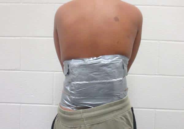 ללא בושה: אישה ניסתה להבריח סמים במעבר הגבול באמצעות בנה בן ה-13