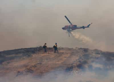 שריפת הענק "מאדרה" בקליפורניה: 70,000 דונם עלו באש תוך יומיים בלבד