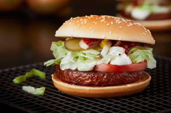 אכזבה: חובבי מקדונלד'ס בארה"ב יכולים להתפלל שהאזהרה הבאה לא תגיע לסניפים המקומיים