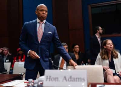 מברית לתביעה: ממשל טראמפ תובע את עיריית ניו יורק על חוקי המקלט