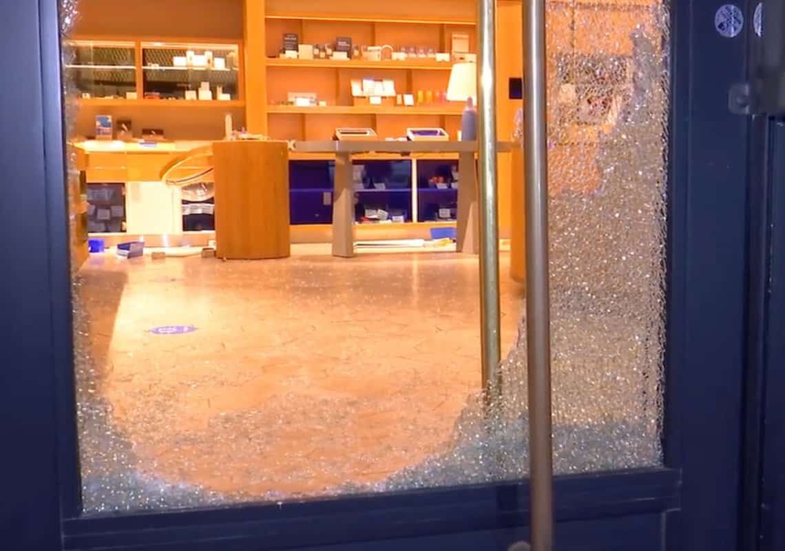 בלב לוס אנג'לס: פריצה לחנות למכירת מוצרי קנאביס