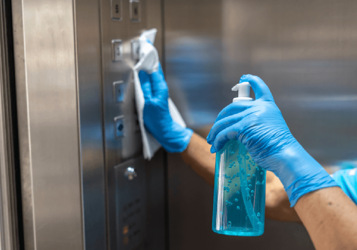 מחקר: נגיף הקורונה מאבד כ-50% מיכולתו להדביק לאחר כ-10 שניות באוויר