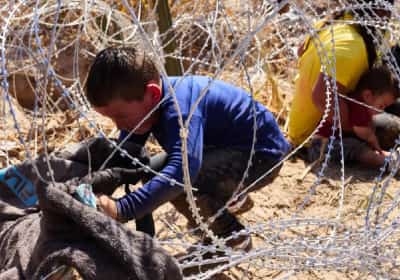 עשרות אלפים אותרו, מאות אלפים נעדרים: טראמפ מפנה אצבע מאשימה לממשל ביידן
