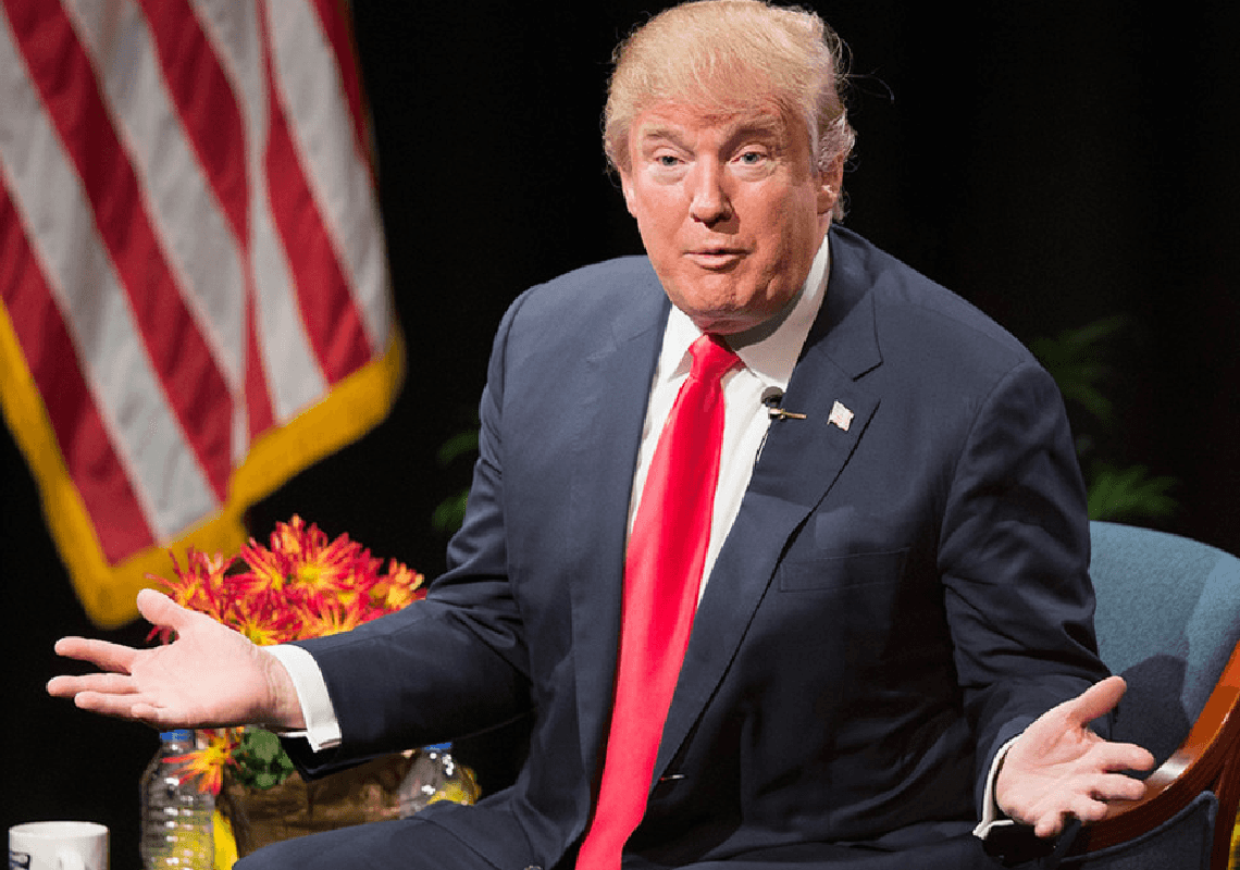 קליפורניה: מורה להיסטוריה פוטרה לאחר שאמרה לתלמידיה שטראמפ עדיין הנשיא