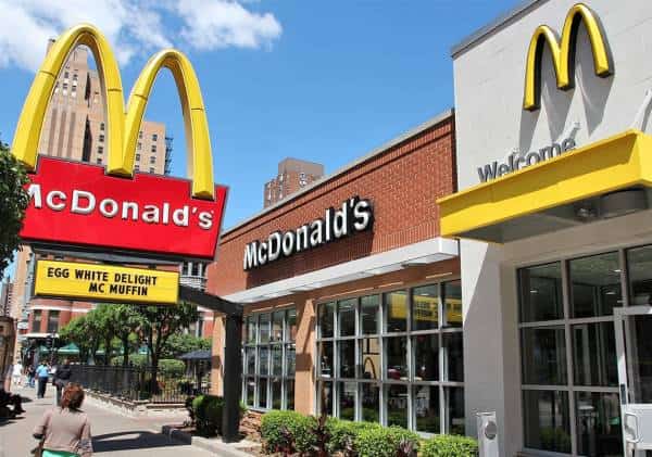 על רקע המשבר: רשת מקדונלד'ס נערכת לשינויים נוספים בסניפים בארה"ב