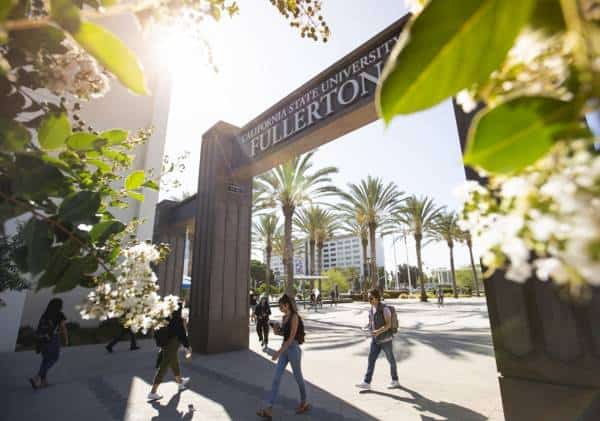 רמז לבאות? אוניברסיטה בקליפורניה הודיעה על לימודים מקוונים גם בשנה הבאה