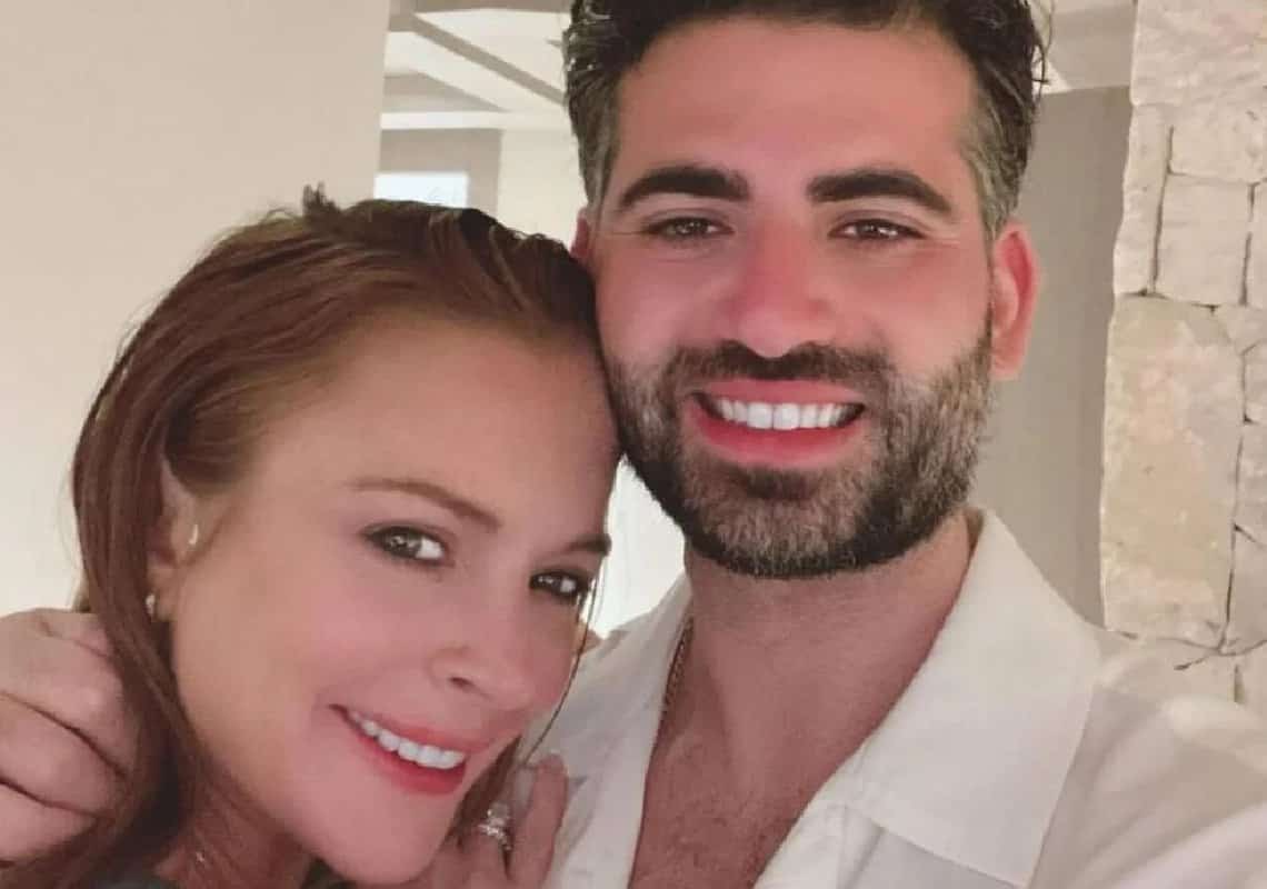 בשעה טובה: לינדזי לוהן בהריון ראשון