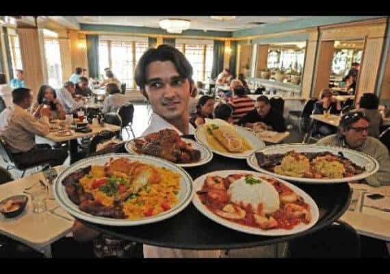 מיאמי: חובה לנסות את הסנדוויץ' האייקוני שמגישים במסעדה הקובנית, Versailles 