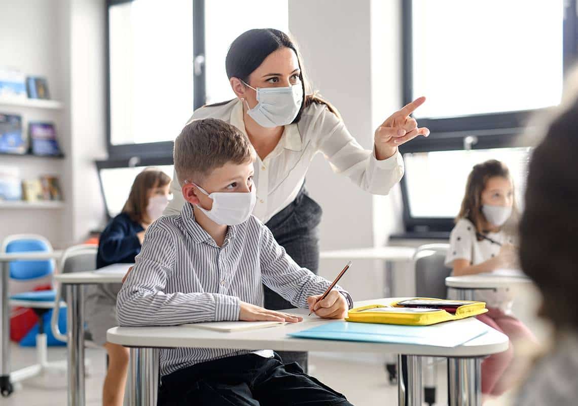 הנתון שמדאיג את משרדי החינוך בארה"ב: ילדים ובני נוער מהווים כרבע ממקרי הקורונה בשבוע החולף