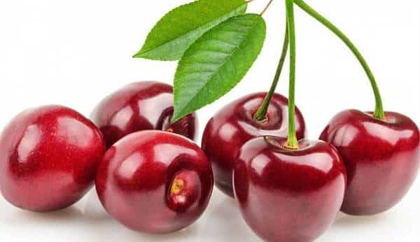 מון שרי: עונת הדובדבנים כבר כאן ולא חייבים קצפת על מנת ליהנות מטעמו הכובש של הפרי החושני 