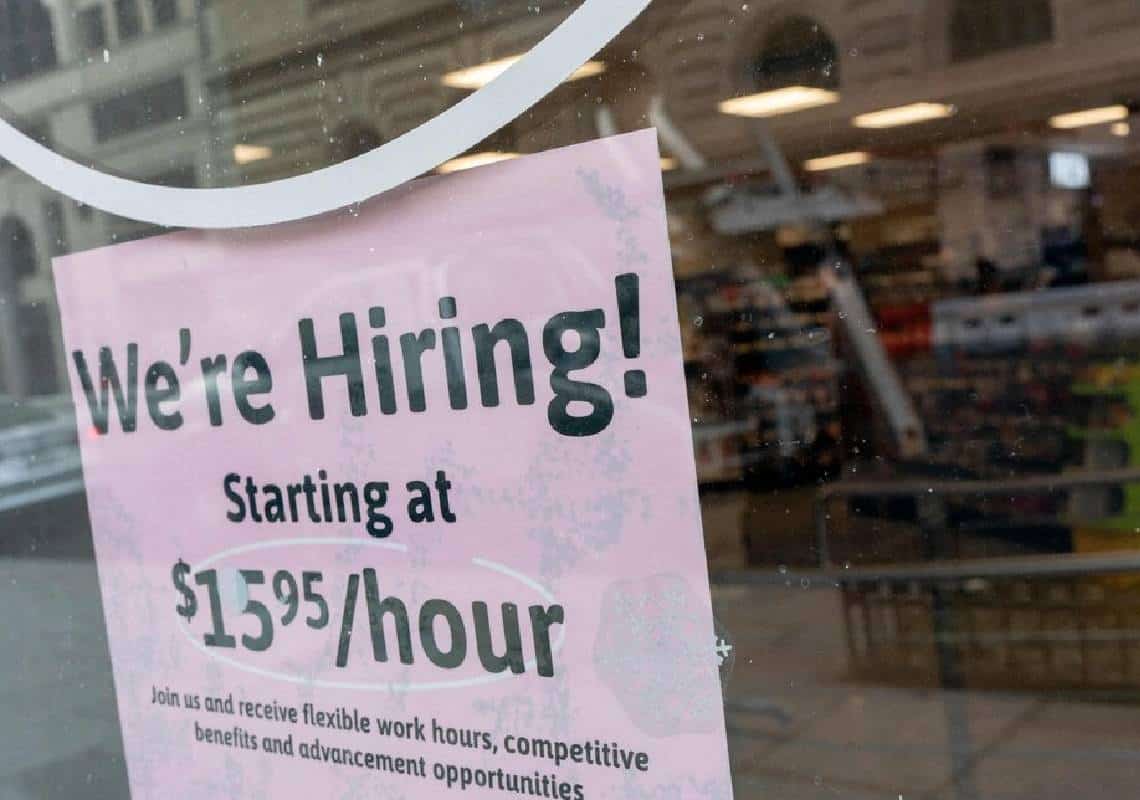 דו"ח התעסוקה ניפץ את כל התחזיות: קרוב לחצי מיליון משרות נוספו למשק האמריקאי בינואר