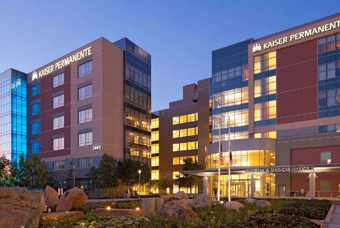 ‏נערה מתבגרת תובעת בית חולים בשל מעבר מגדרי שהשתבש