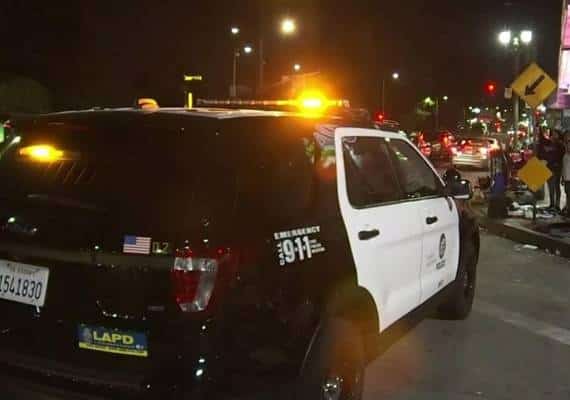 לוס אנג'לס: נערה בת 16 נדקרה לאחר שניסתה להפריד בין נערים שהתקוטטו