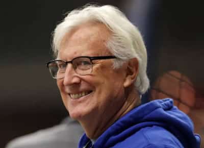 מארק וולטר, בעל הדודג'רס, רכש את הלייקרס תמורת 10 מיליארד דולר בעסקת ענק