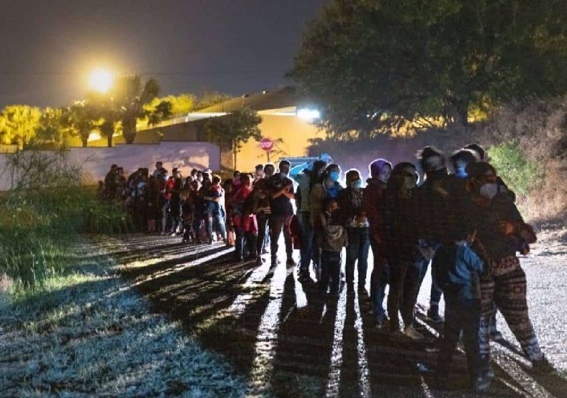 משבר הגבול המקסיקני מחריף: לא תאמינו מה מספר המהגרים הבלתי חוקיים הצפוי לשטוף את הגבול הדרומי השנה