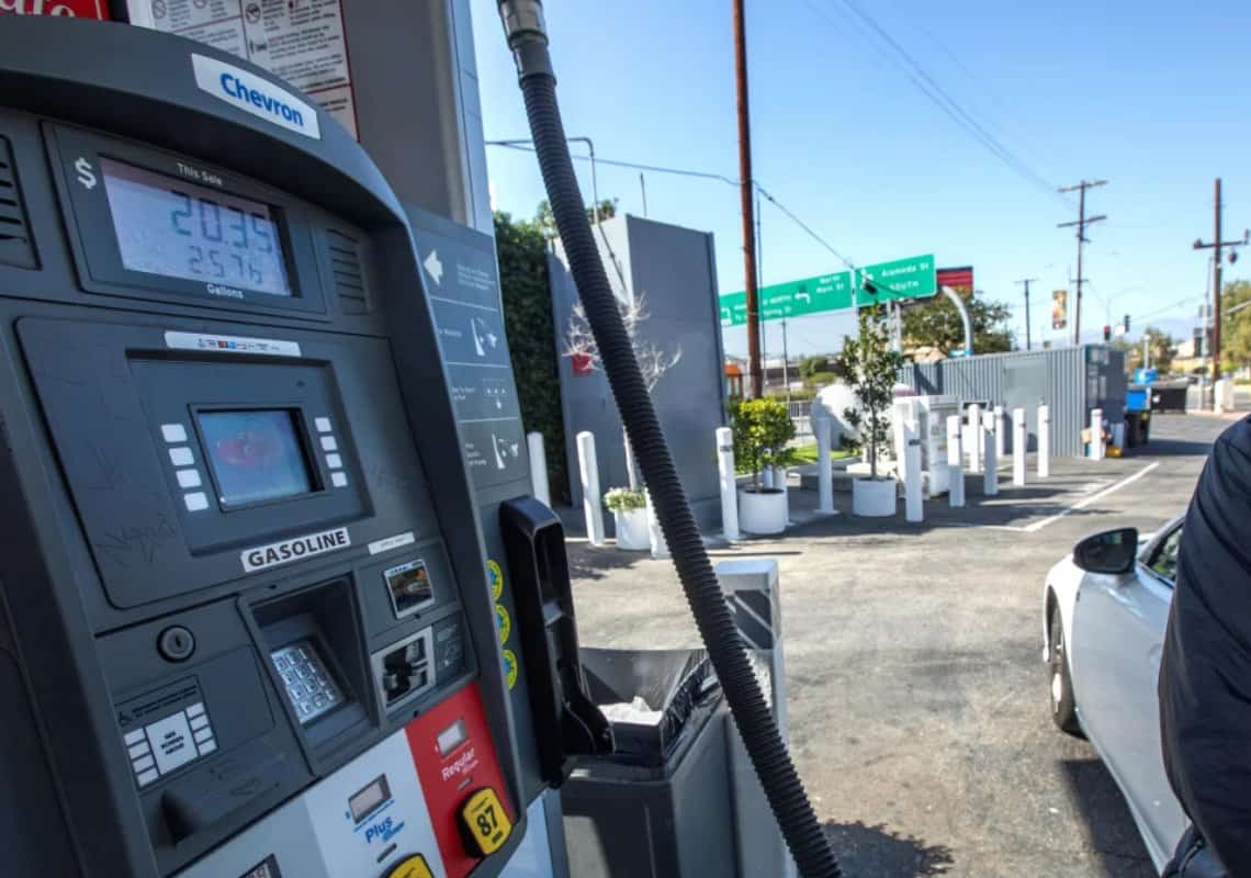 בשורה לנהגים בארצות הברית: מחירי הדלק בשפל של עשרה חודשים