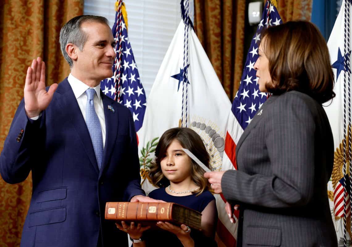 בשעה טובה: ראש עיריית לוס אנג'לס לשעבר התמנה לשגריר ארה"ב בהודו