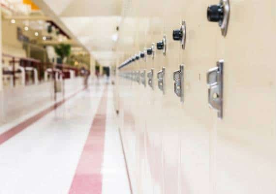 ניו יורק: יותר ויותר תלמידים מביאים כלי נשק לבית הספר