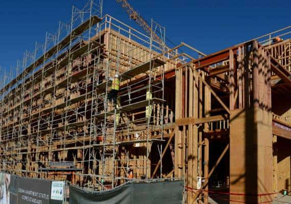 לוס אנג'לס: מחסור של יותר מ-660 אלף יחידות דיור בר-השגה לבעלי ההכנסה הנמוכה