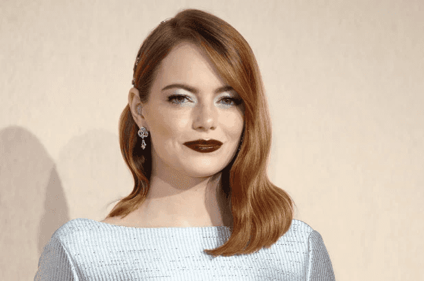 מה קרה לגוף של אמה סטון אחרי שלבשה מחוך?