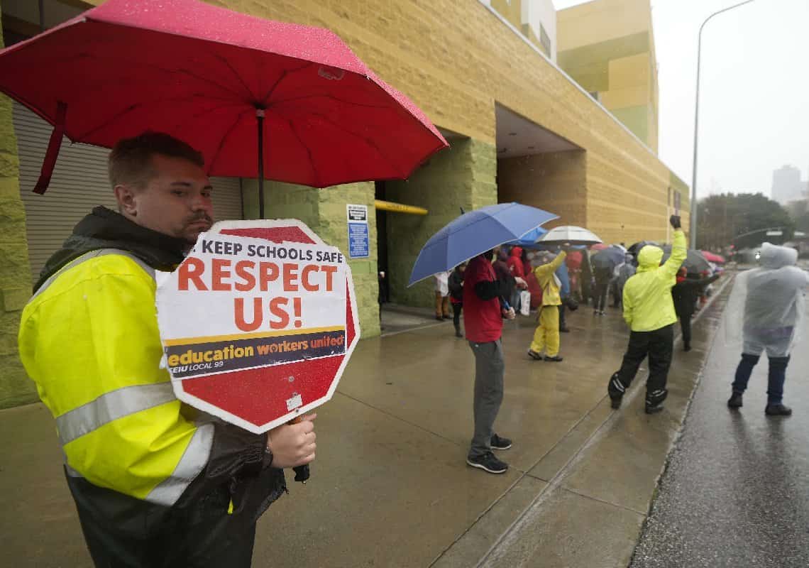 לאחר שלושה ימים: הסתיימה השביתה במשרד החינוך בלוס אנג'לס