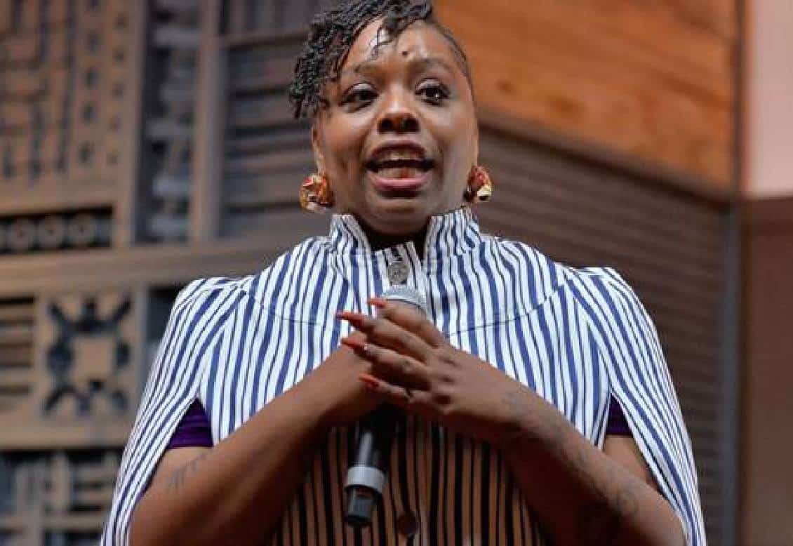 "כמו מלכה ב-LA": אחרי שעשתה מיליונים וקיבלה כספי תרומות - מייסדת BLM משפצת את הגינה הפרטית ב-1.4 מיליון דולרים