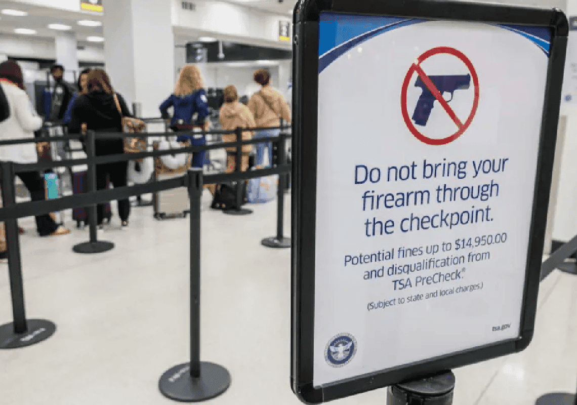 הנתונים נחשפים: זוהי כמות האקדחים שנתפסים מדי יום בנמלי התעופה בארה"ב