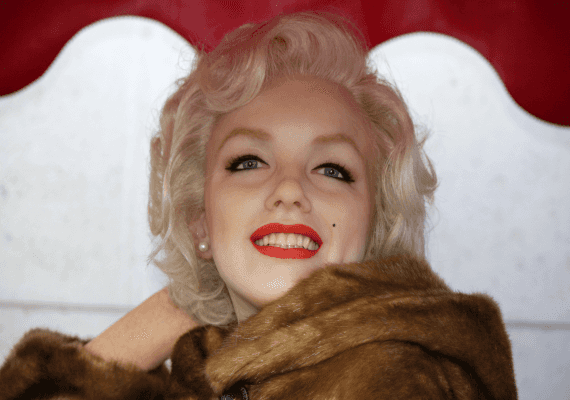 האוחזות בזכויות מרילין מונרו ואלביס פרסלי: חייבים לנו כסף עקב שימוש בדמויותיהם