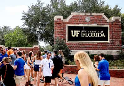 שופט פדרלי מחייב את אוניברסיטת פלורידה להחזיר ללימודים סטודנט שסולק בגלל התבטאויות אנטישמיות