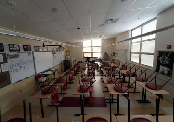 פלורידה: כמות נשאי הקורונה מזנקת, בתי הספר יישארו סגורים במהלך אפריל