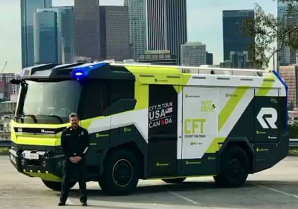 לוס אנג'לס מציגה: הכבאית החשמלית הראשונה בארה"ב