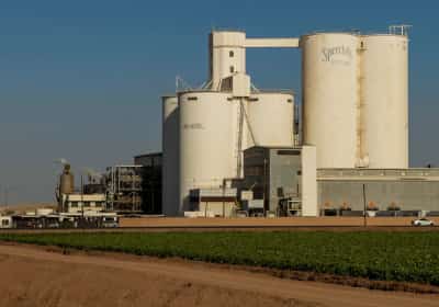 מפעל אחרון בדרום קליפורניה עוצר פעילות: עוד תעשייה ותיקה נעלמת מהמפה