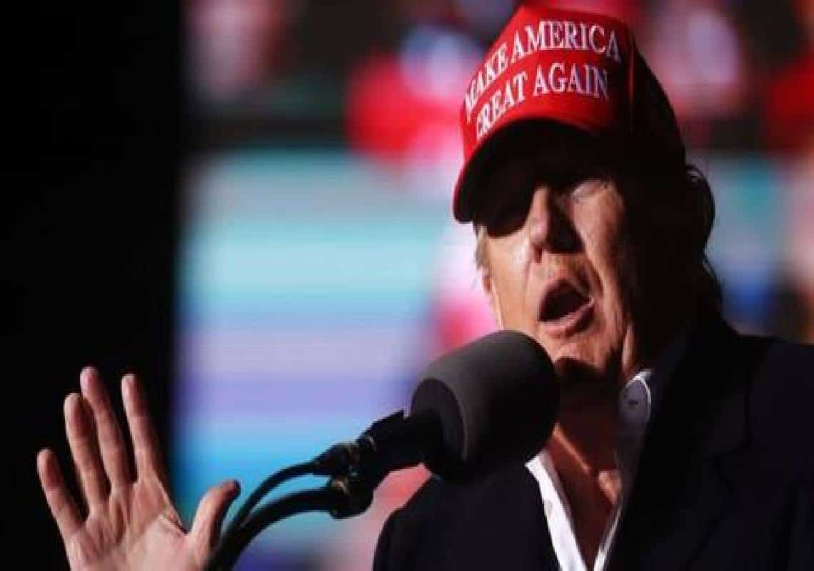 סקר: רוב האמריקנים בטוחים שאם טראמפ היה בבית הלבן - פוטין לא היה פולש לאוקראינה